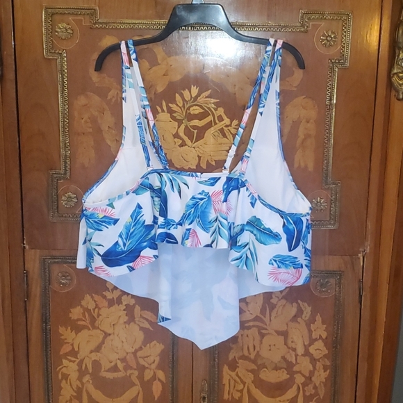 0401 Unbranded Floral Plus Sized Tankini Swim Top - Picture 4 of 8